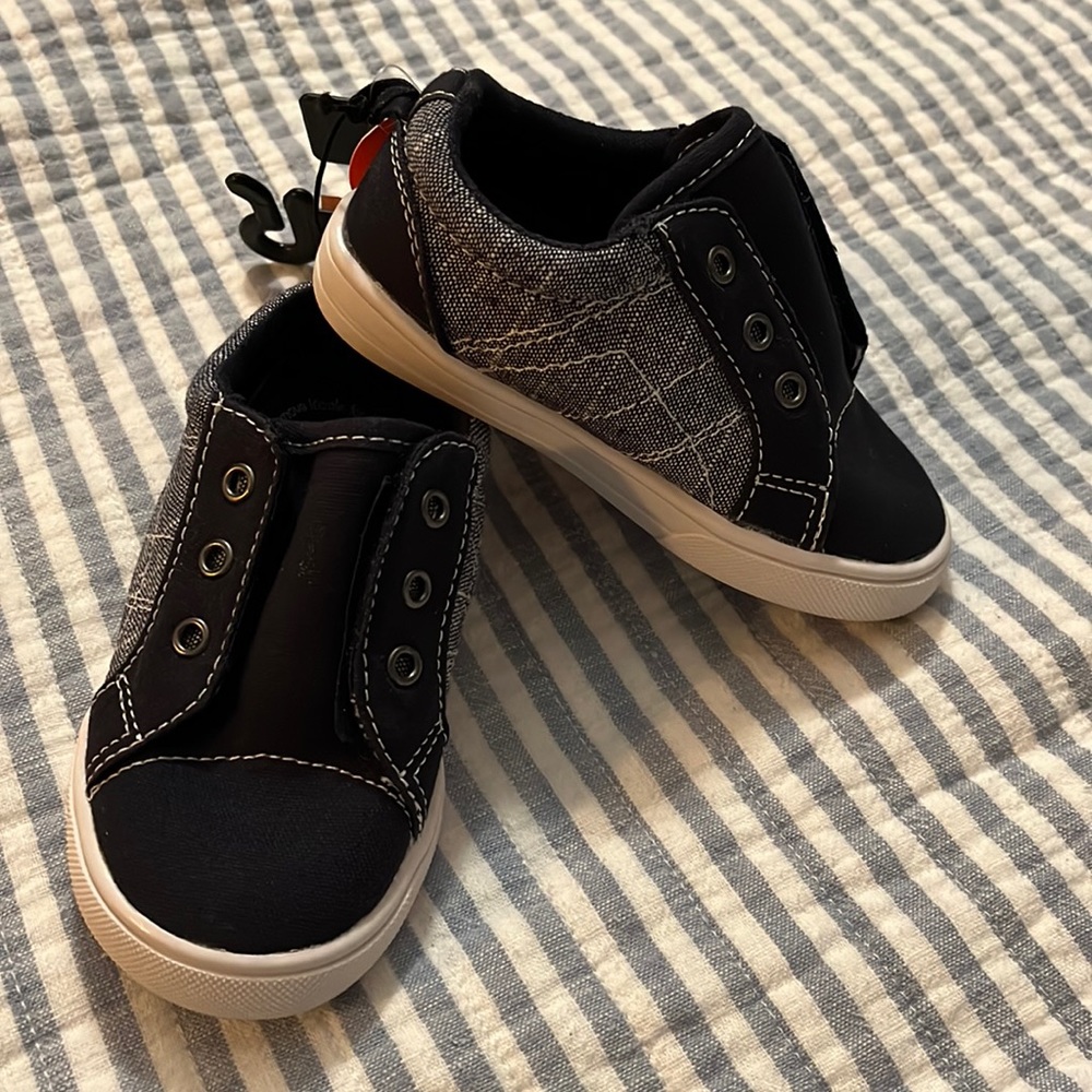 Size 6 baby shoes,  NWT